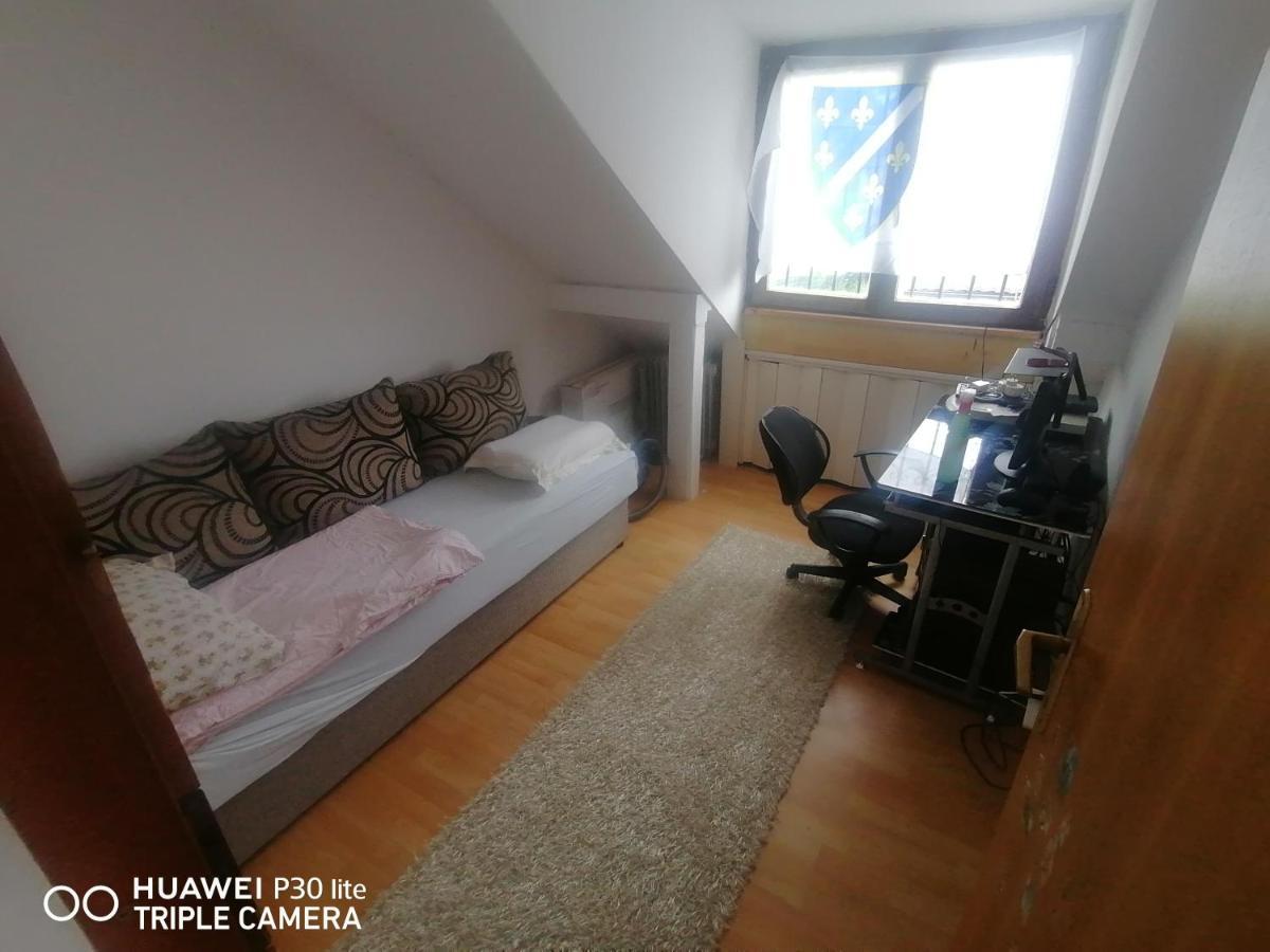 Asja Guest House Lukavac 外观 照片