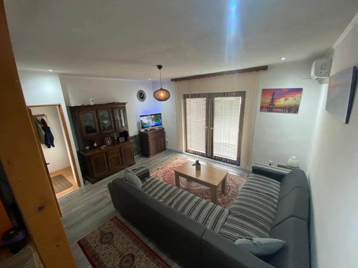 Asja Guest House Lukavac 外观 照片