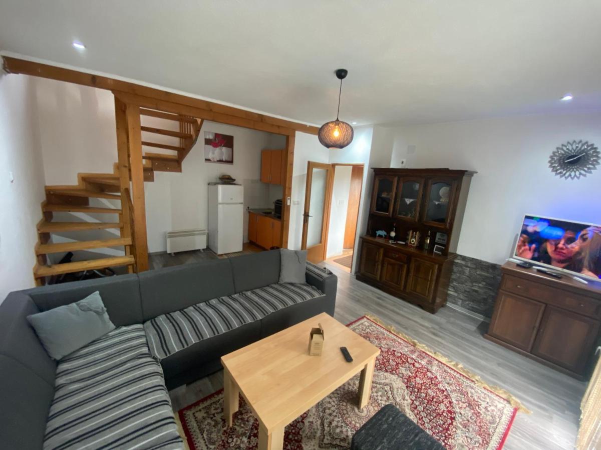 Asja Guest House Lukavac 外观 照片