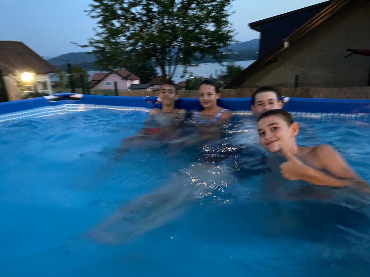 Asja Guest House Lukavac 外观 照片