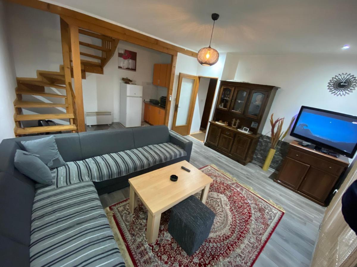 Asja Guest House Lukavac 外观 照片