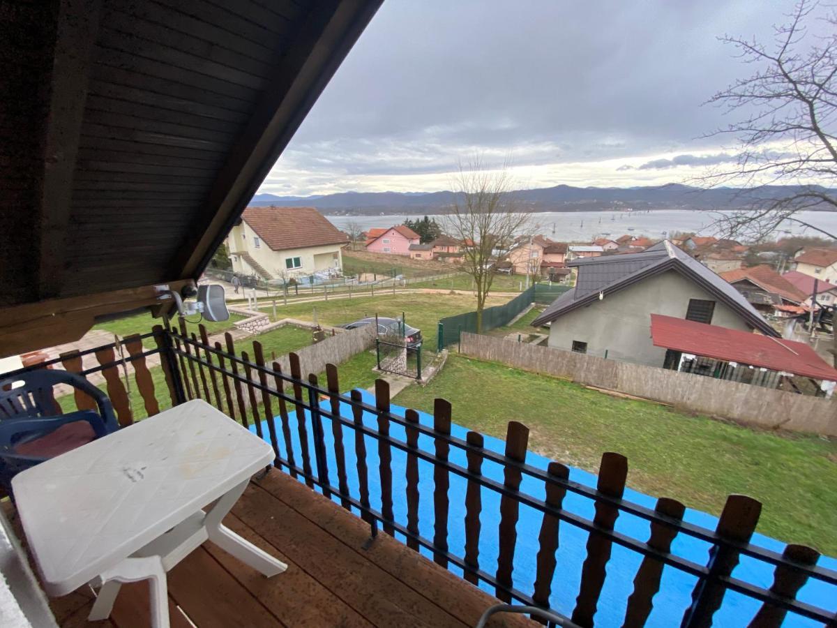 Asja Guest House Lukavac 外观 照片