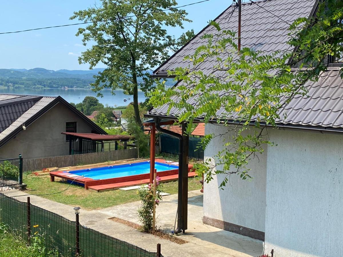 Asja Guest House Lukavac 外观 照片